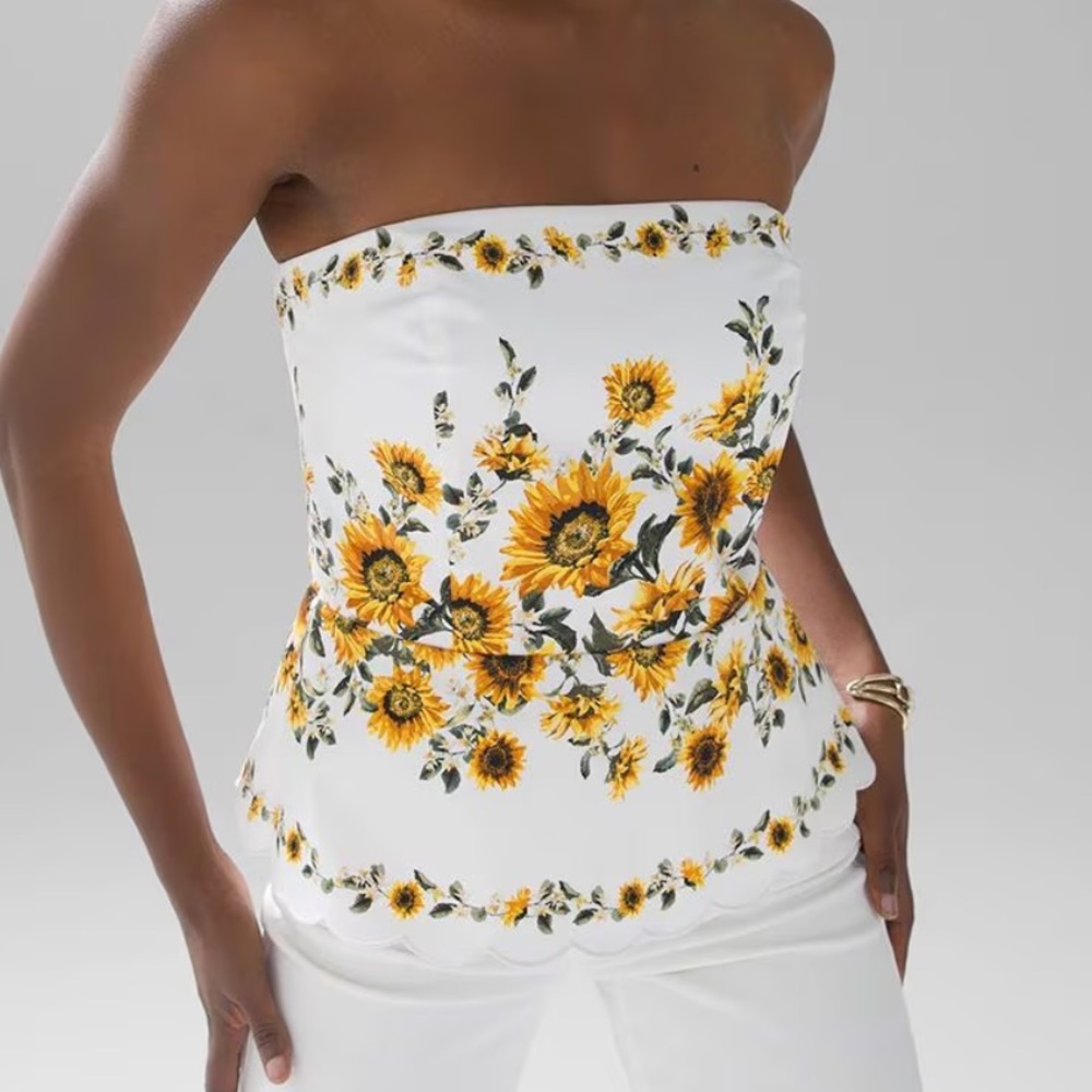 NWT White House Black Market Sleeveless Scallop Peplum Bodice